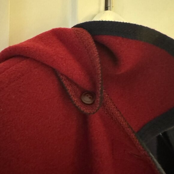 Vintage Red Duffle mid length coat made in italy size small to medium - Picture 11 of 11